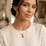 Colar com Pingente Rosa de Menina