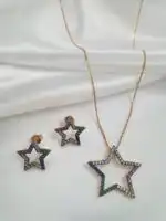 Conjunto Colar e Brinco Estrela Colorida - Imagem 3