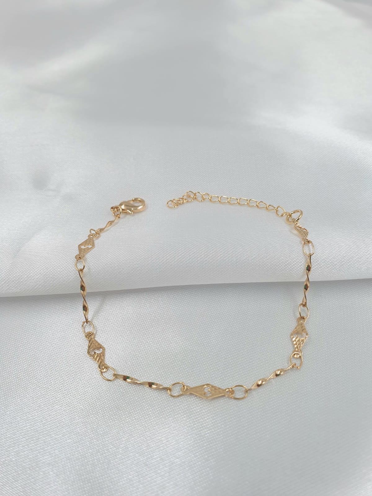 WhatsApp Image 2024-05-25 at 09.05.53(2) Pulseira Folheada a Ouro 18k - Imagem 1