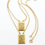 Escapulário Folheado a Ouro 18k. Sagrado Coração de Jesus e Nossa Senhora do Carmo. - Imagem 2
