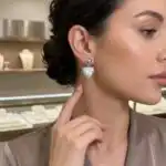 Brinco Coração Prateado Cravejado com Microzircônias. BCPCM22