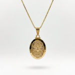 Colar com Medalha Divino Espirito Santo Folheada a Ouro 18k. - Imagem 9