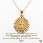 Colar com Medalha São Frei Galvão Folheado a Ouro 18k.